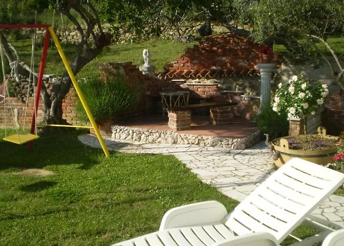 Apartments Kampor דירה *