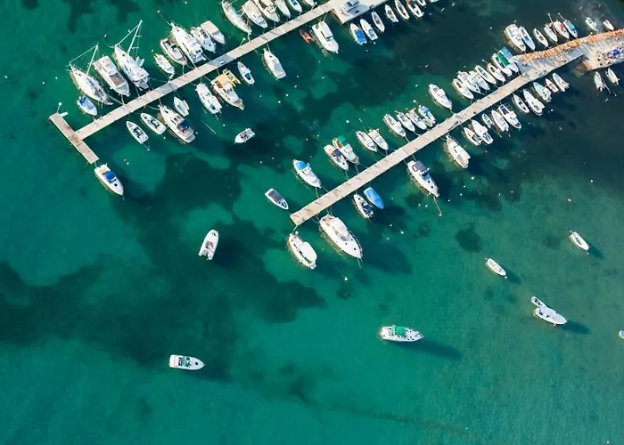 Apartments Kampor Apartment