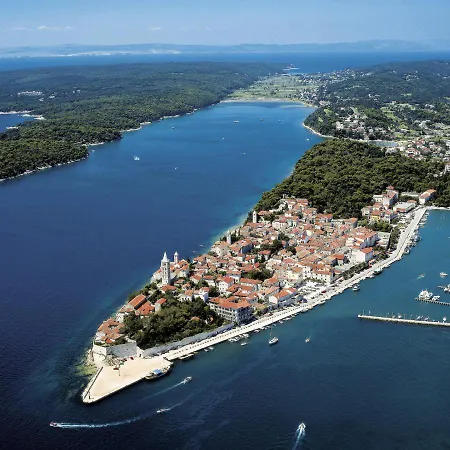 Apartments Kampor Apartman *