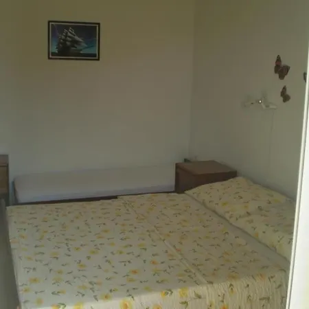 Apartament Apartments Kampor Kampor
