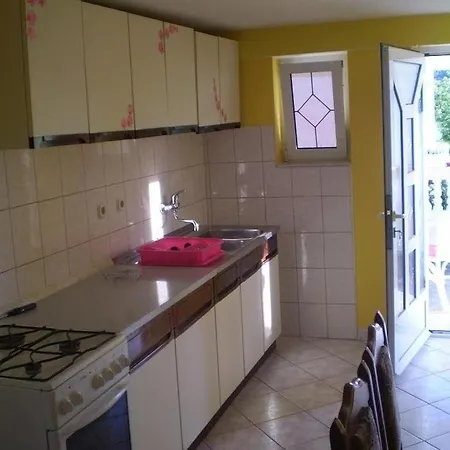 Apartments Kampor *