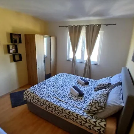 Apartments Kampor