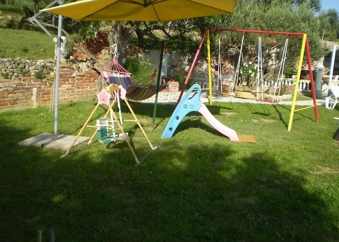 Daire Apartments Kampor *