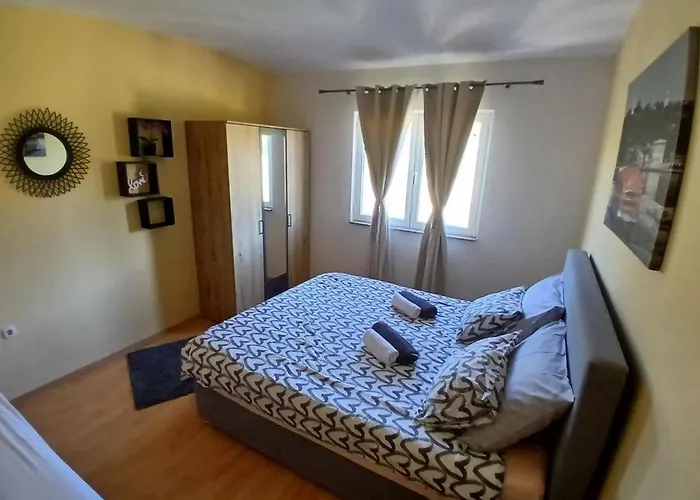 Apartments Kampor